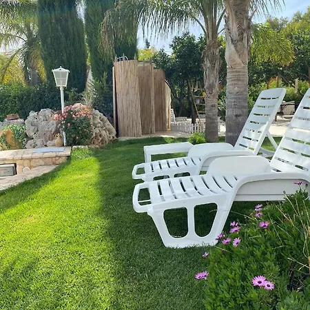 Gasthuis All'ombra Del Carrubo 4*